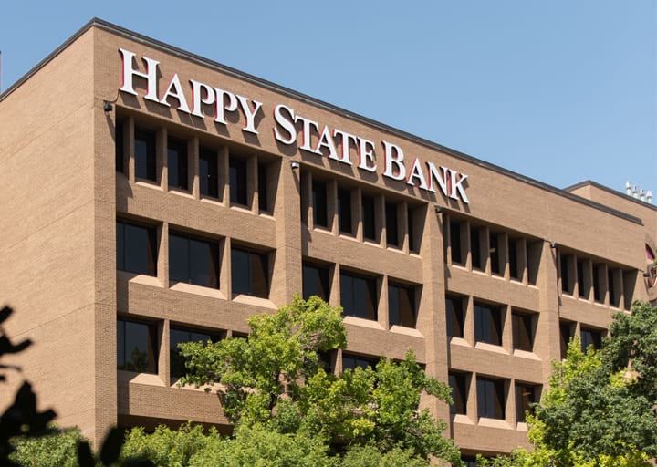 Happy State Bank office exterior